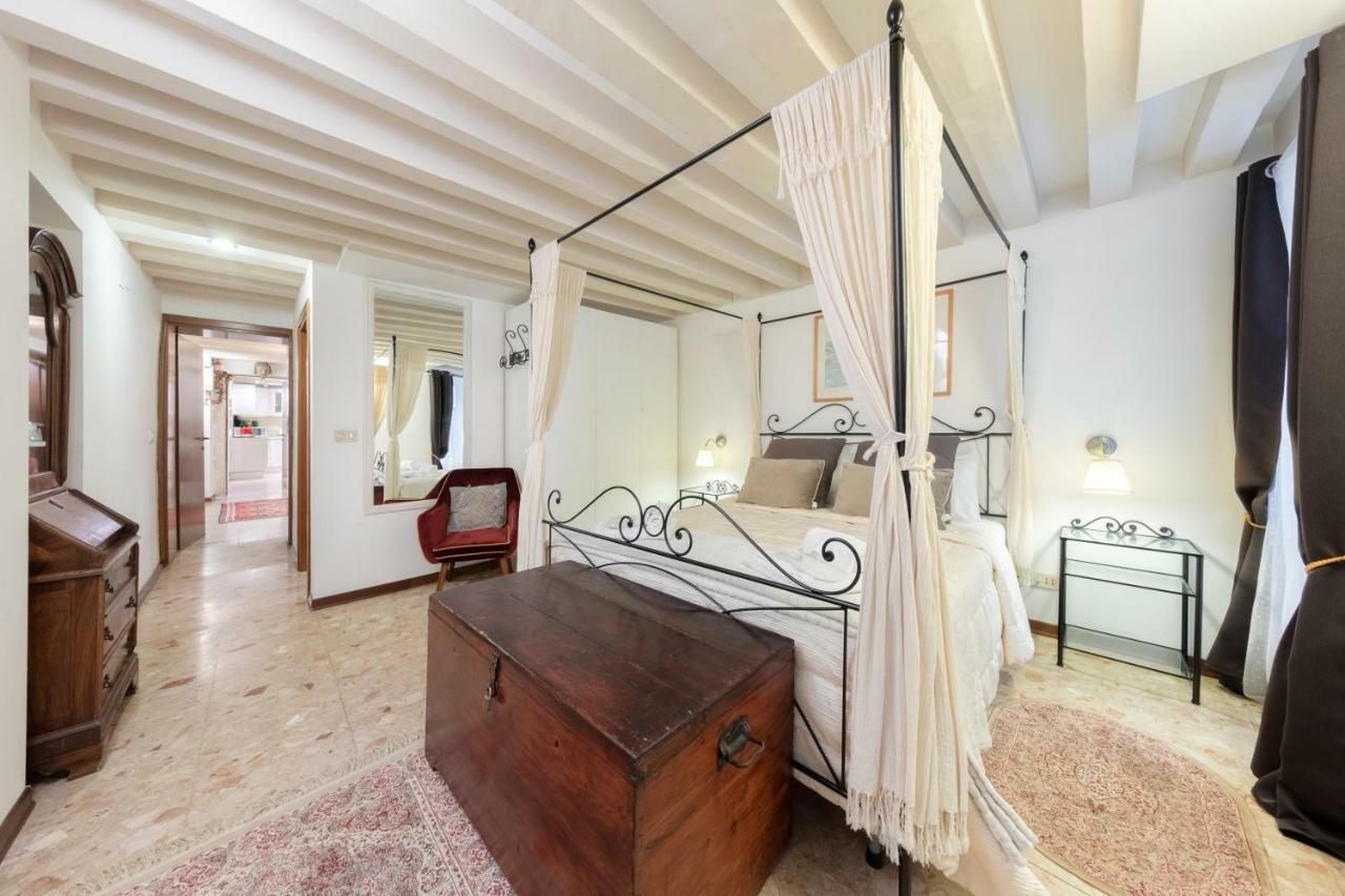 Ca' Del Carro Family Apartment Венеция Экстерьер фото